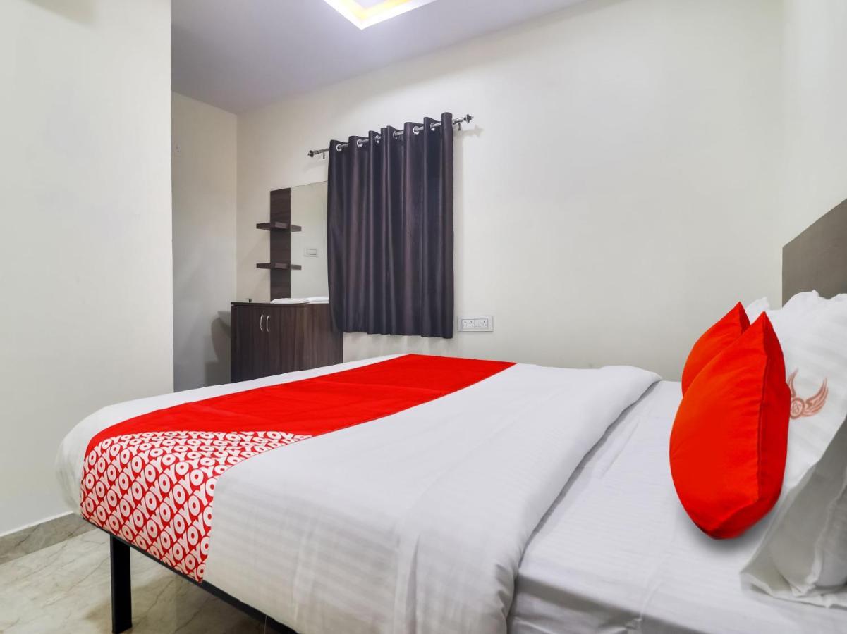 Hotel O Red Stone Hotels Haidarábád Kültér fotó