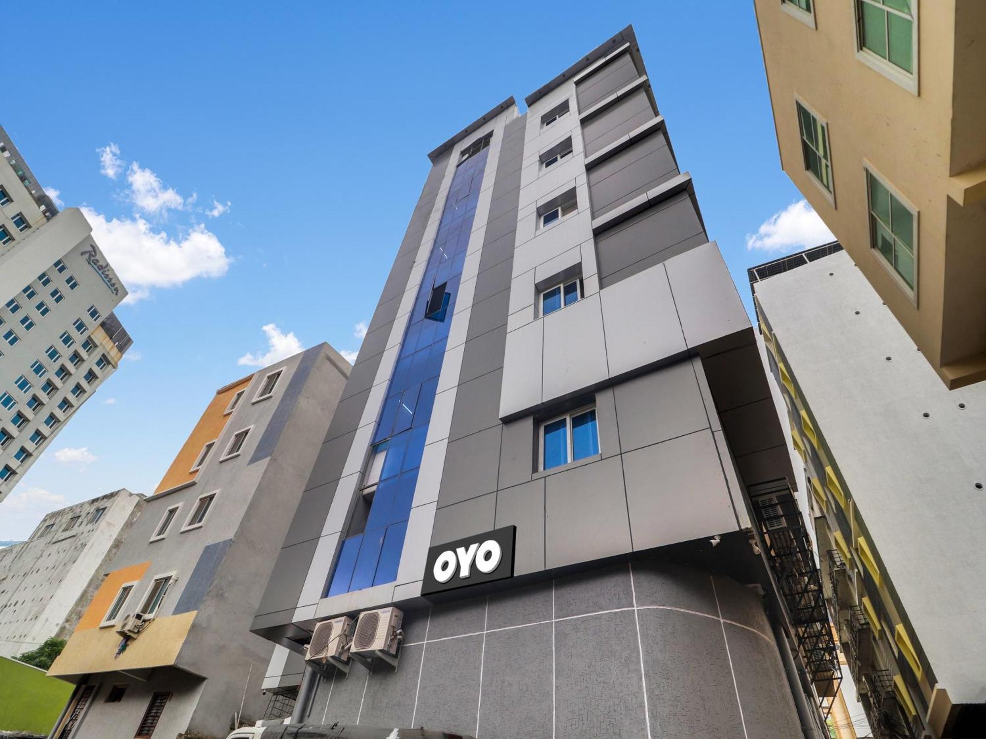Hotel O Red Stone Hotels Haidarábád Kültér fotó