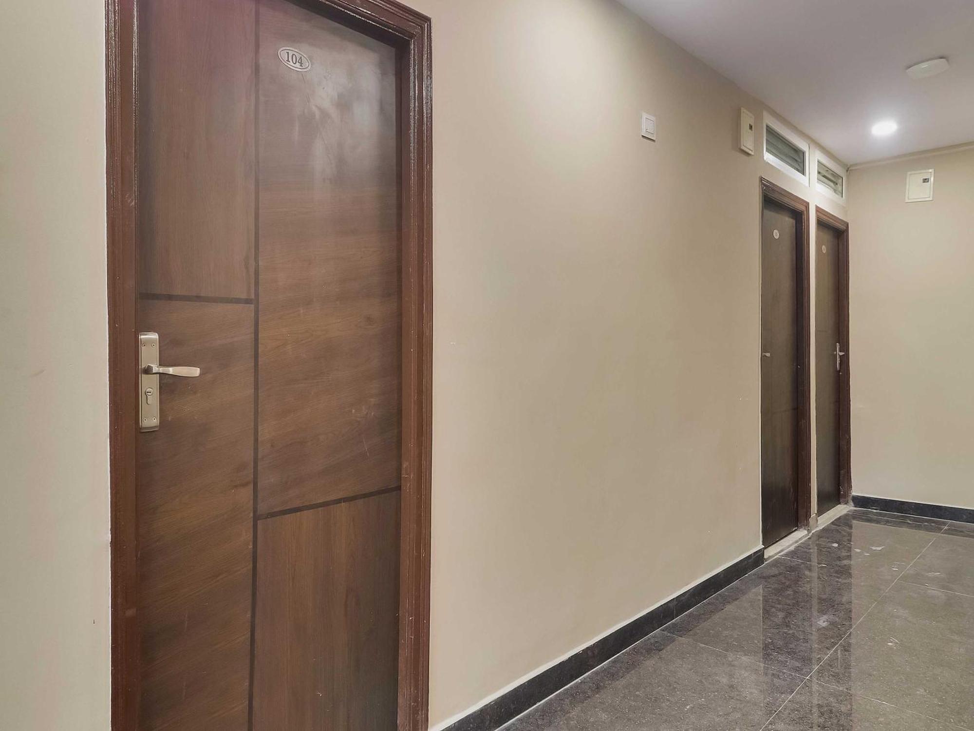 Hotel O Red Stone Hotels Haidarábád Kültér fotó